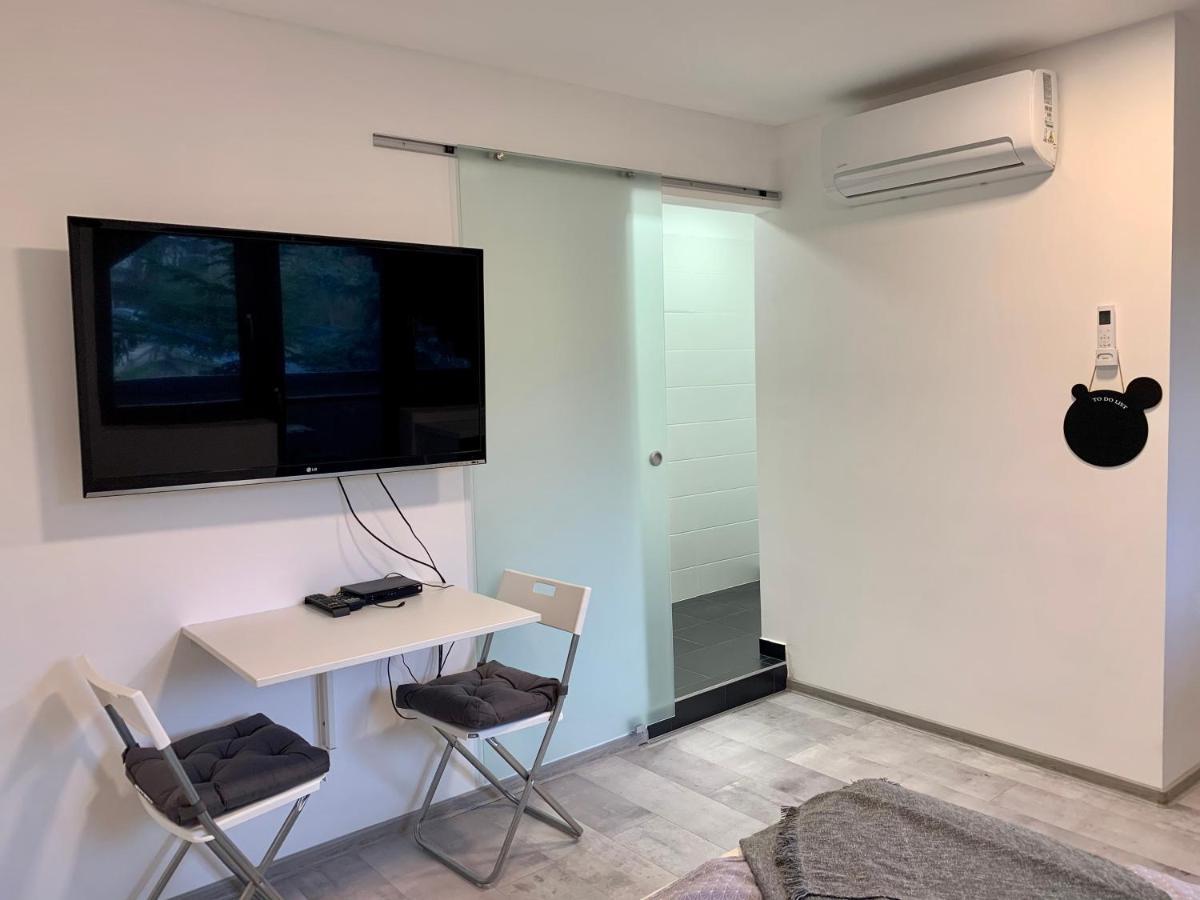 Var-Lak Apartman Eger Exteriör bild