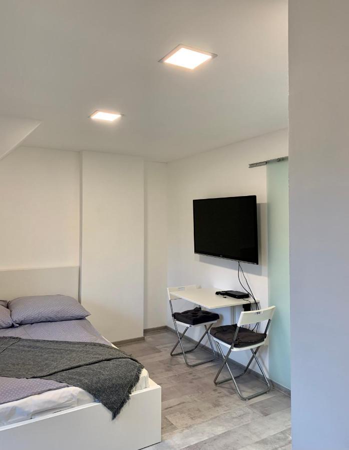 Var-Lak Apartman Eger Exteriör bild