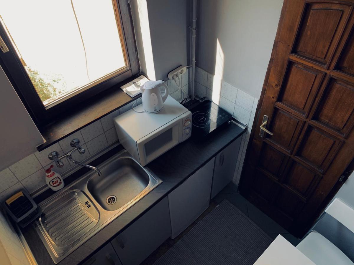 Var-Lak Apartman Eger Exteriör bild
